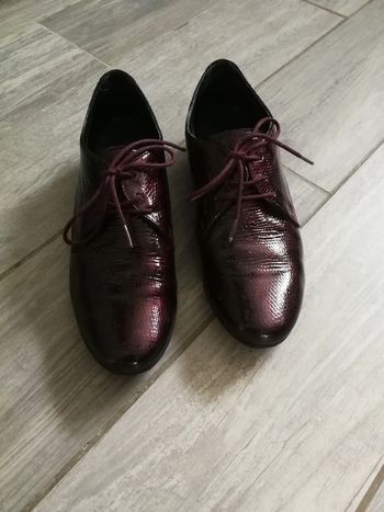 Chaussures femme bordeaux vernis André