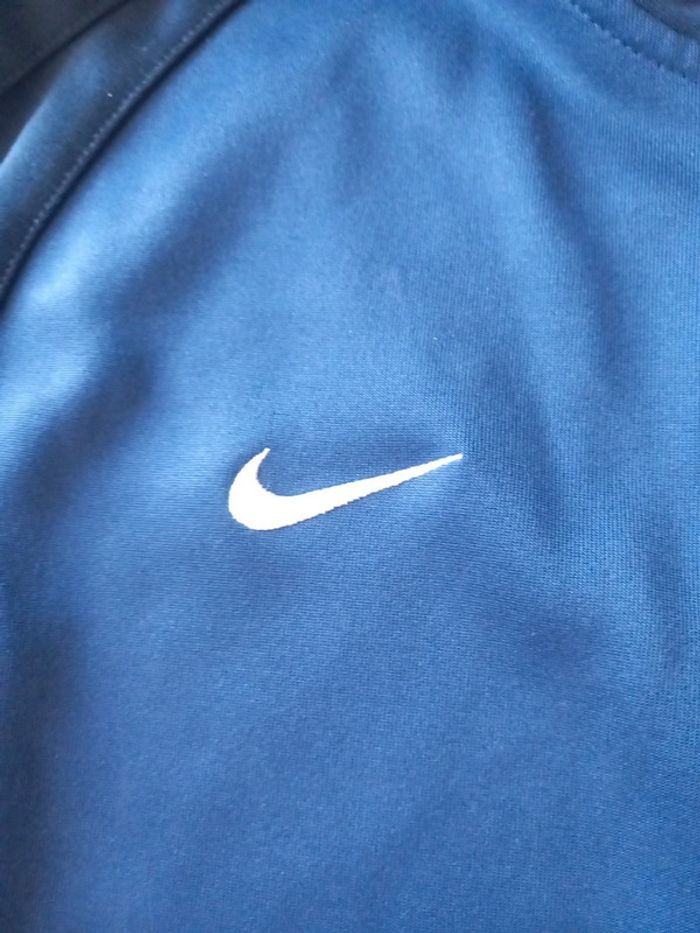 Veste nike  du paris saint Germain taille m - photo numéro 3