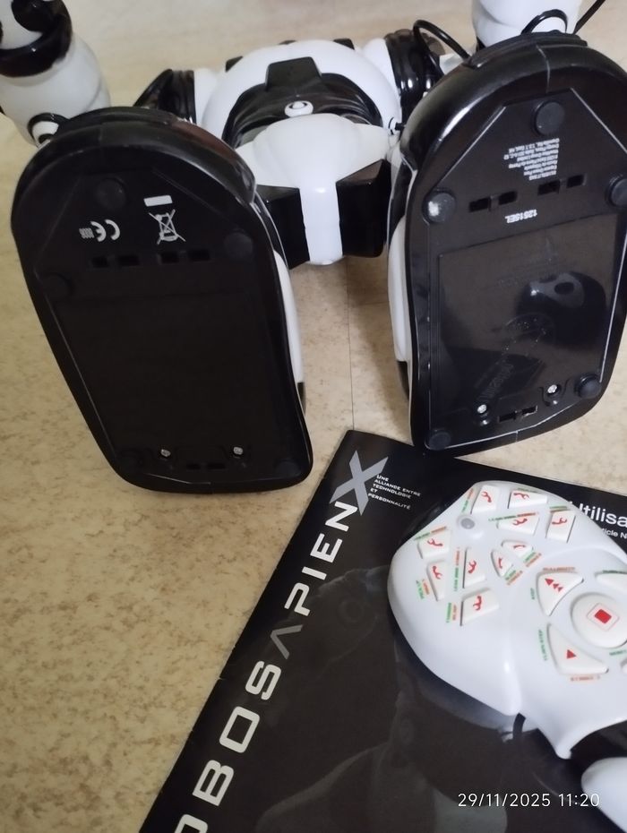 Robot interactif Robosapien X - photo numéro 9