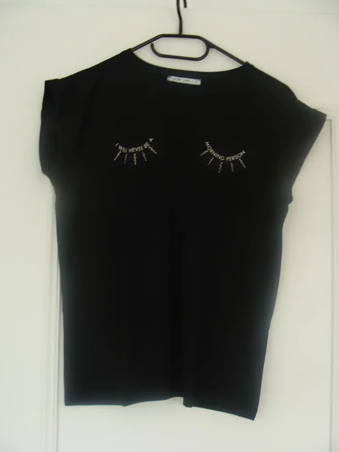Tee shirt