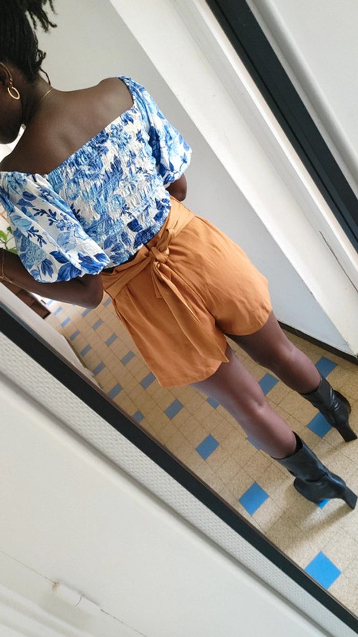 Mini short habillé couleur kaki marron spéculoos ceinture - photo numéro 4