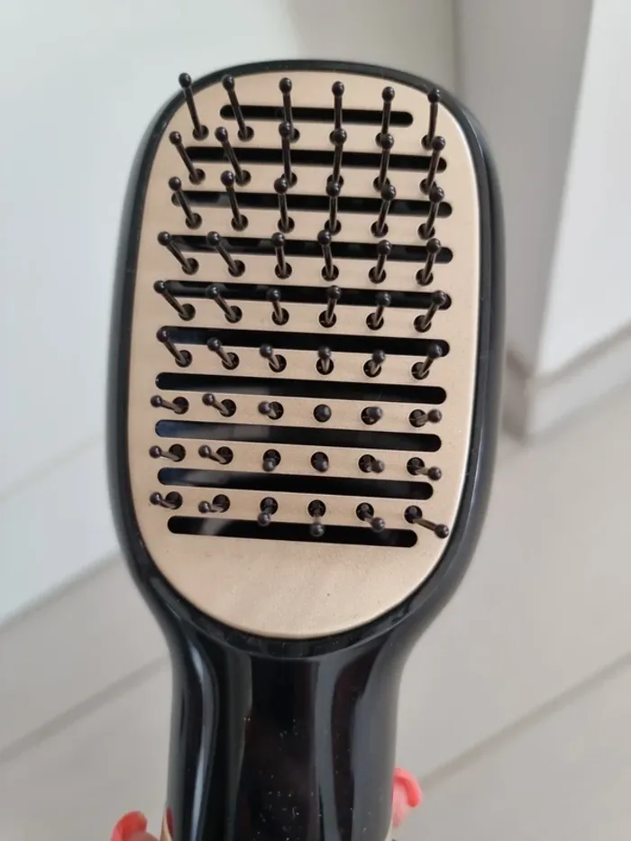 Brosse à cheveux - photo numéro 3