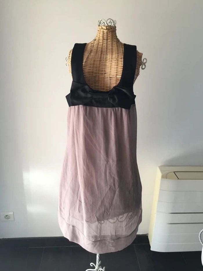 Robe Vero Moda grise et noire avec noeud taille S / M