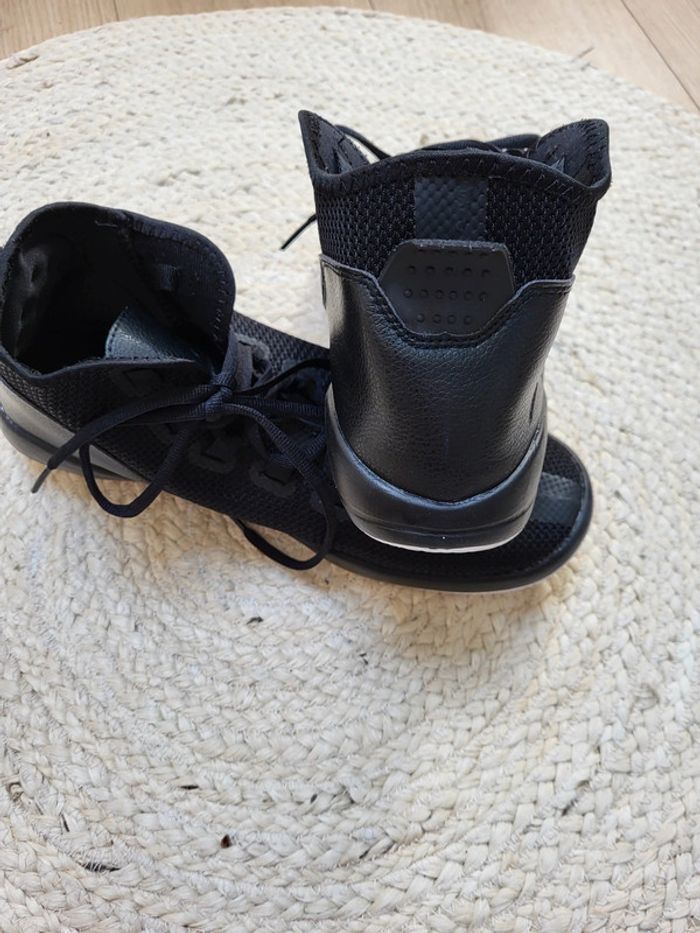 Baskets taille 44 - photo numéro 3