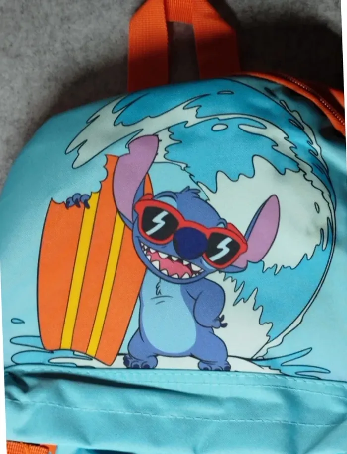 Sac à dos Stitch Enfant Officiel Disney Plusieurs Poches Idéal sport, école, activité Neuf - photo numéro 3
