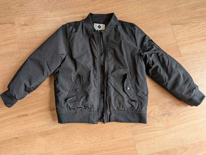 Bombers noir