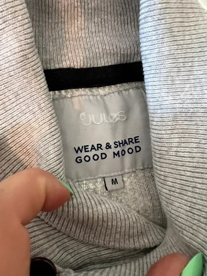 Pull gris clair - photo numéro 2
