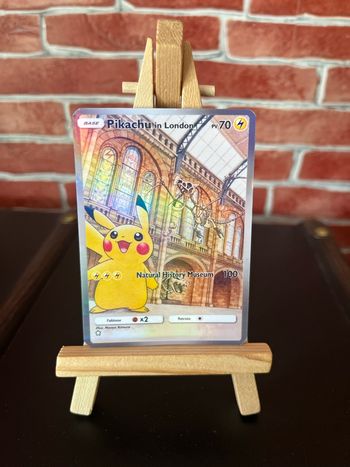 Carte Pokémon custom Pikachu london
