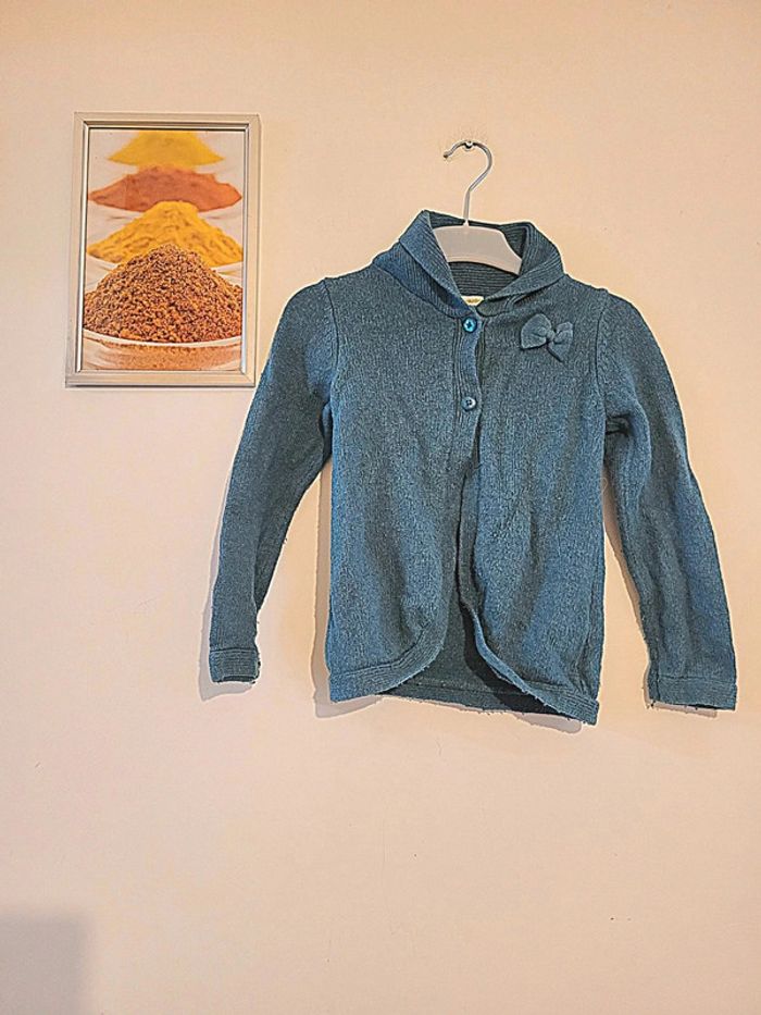 Gilet bleu "vertbaudet" taille 8 ans