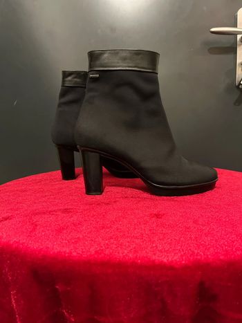 Magnifiques bottines Hogl Gore tex pointure 5 1/2 correspond à 39