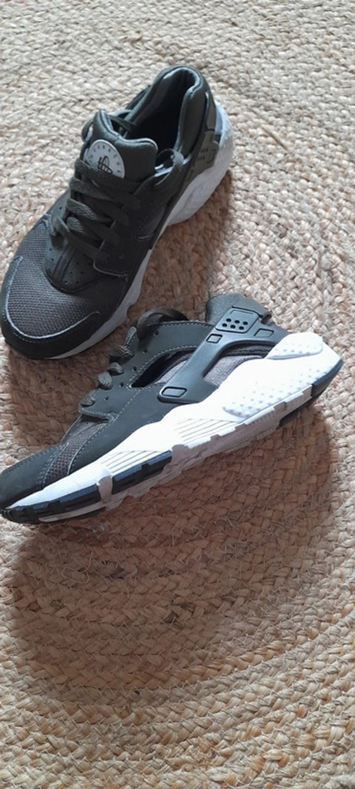 Basket Nike Huarache kaki - photo numéro 6