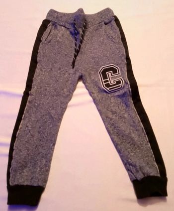 Pantalon gris chiné garçon.