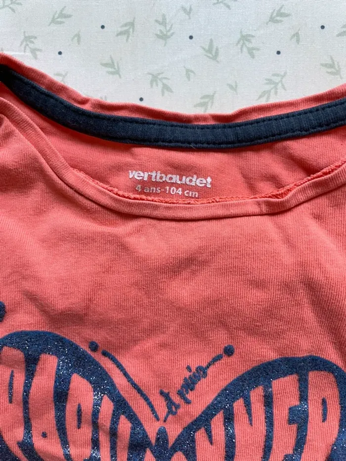 TEE shirt rose papillon Vertbaudet 4 ans - photo numéro 2