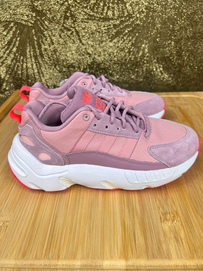 Magnifique paire baskets Adidas cuir 37,1/3