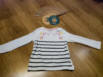 T-shirt manche longue taille 24 mois