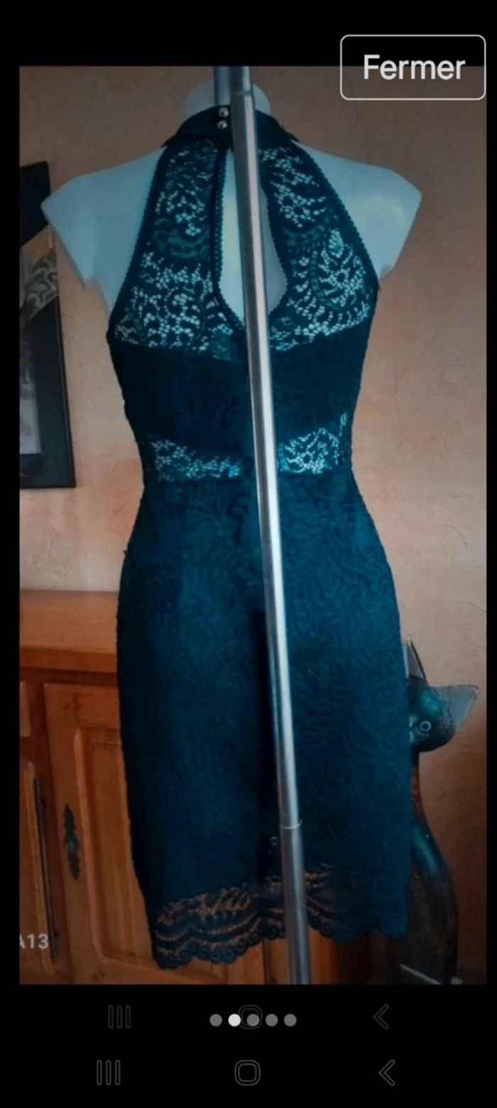 Petite robe noire en dentelle - photo numéro 4