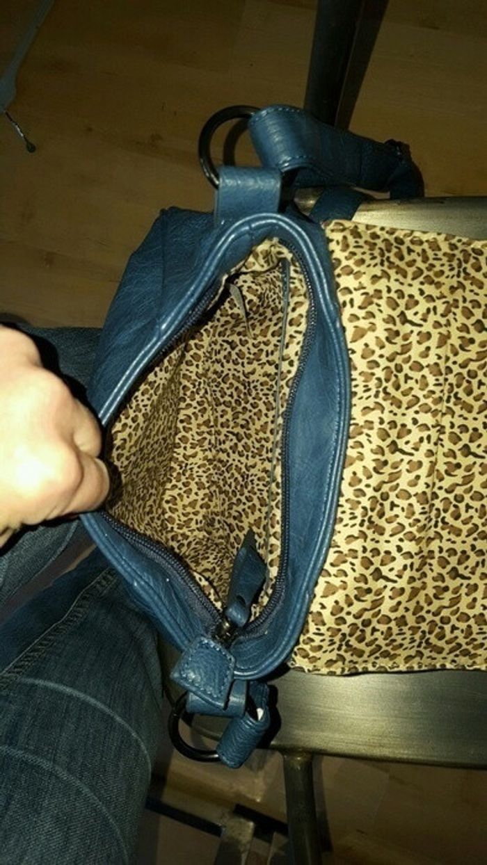 Sac bandoulière bleu et léopard - photo numéro 4