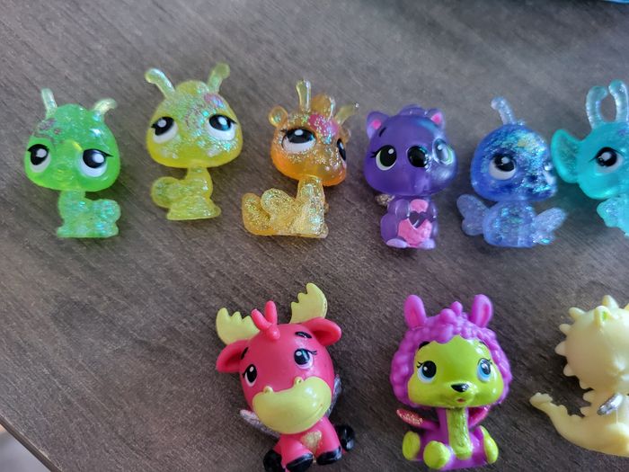 Lot de 16 Hatchimals dont brillants collection - photo numéro 4