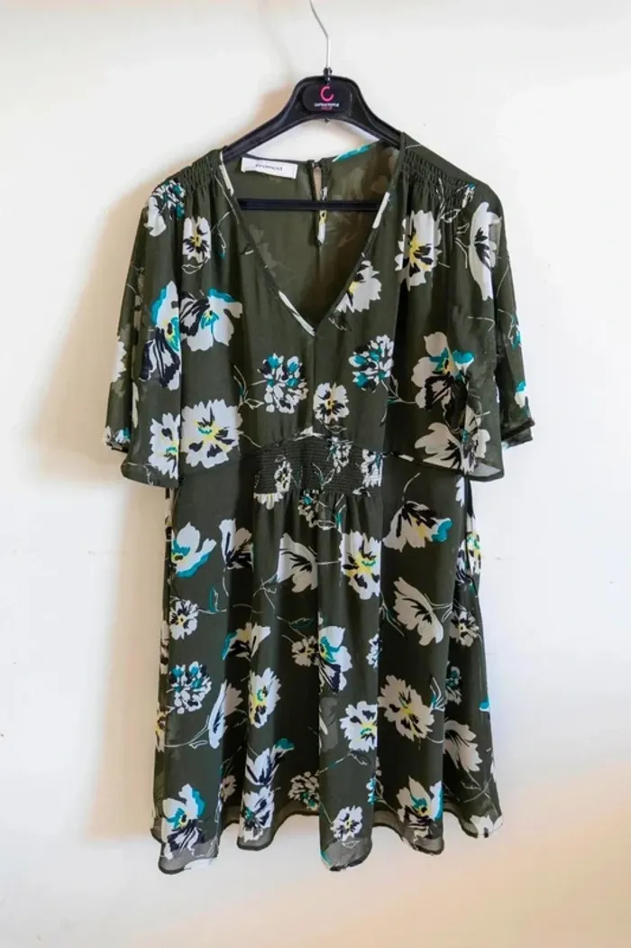 C49 robe vert promod 42