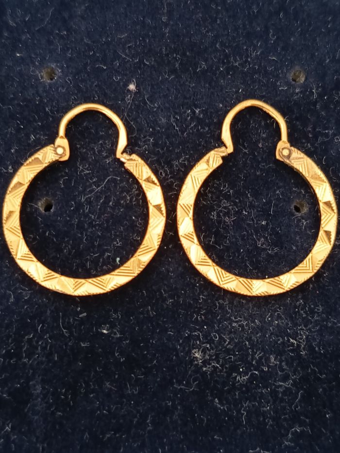 Boucles d'oreilles plaqué or. - photo numéro 2