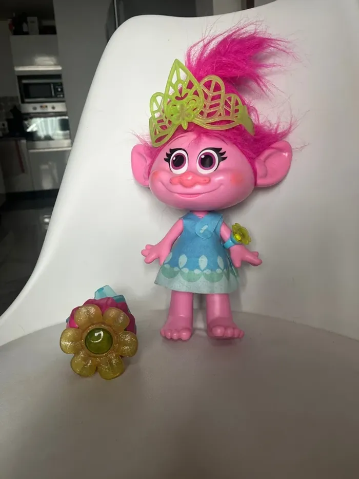 Poppy avec bracelet + couronne