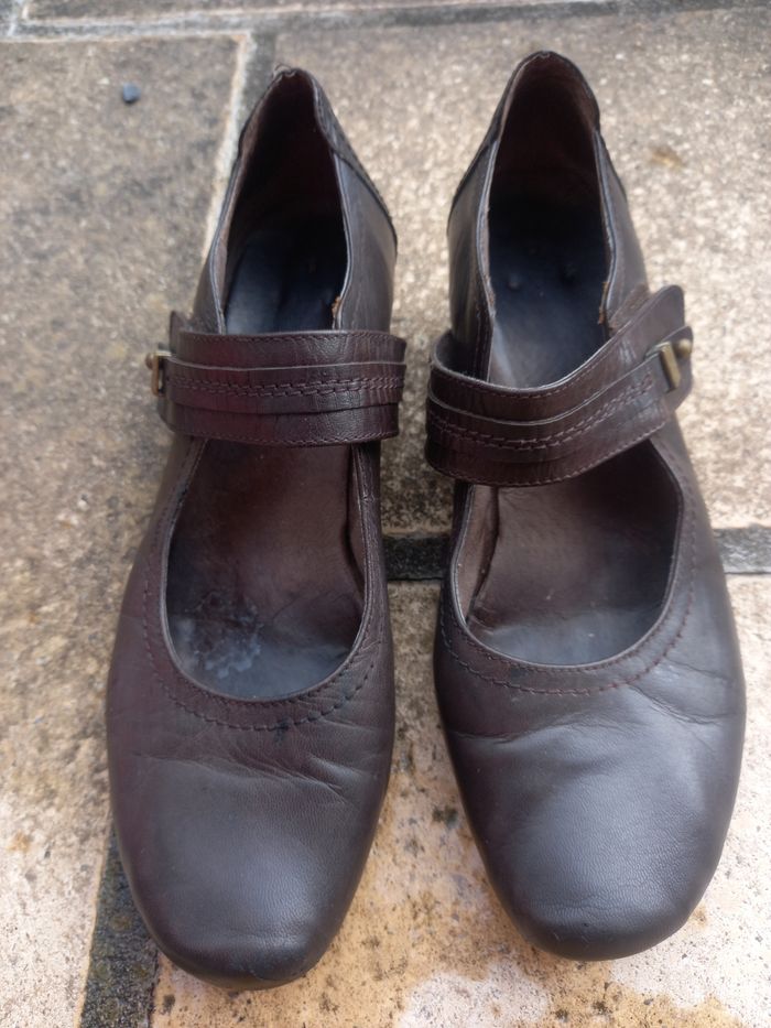 Sandales t.41 - photo numéro 2