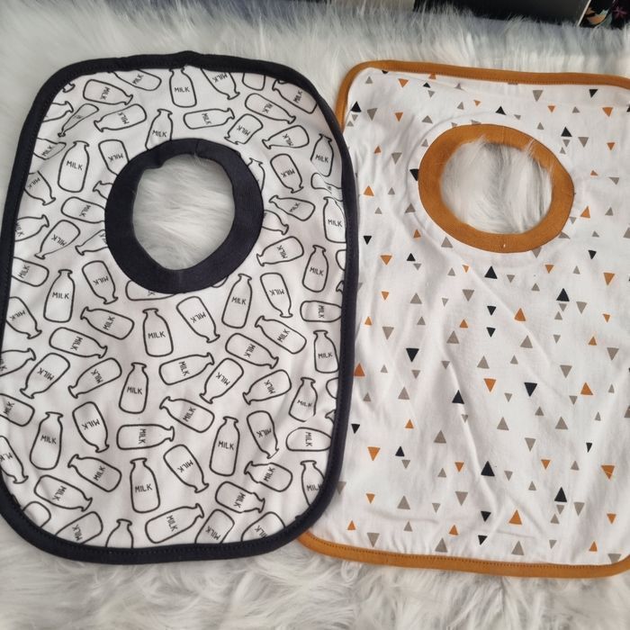 NEUFS!!! ( non utilisés) 💙💙🤩lot bavoirs à enfiler 1 er âge 💙💙🤩 - photo numéro 4