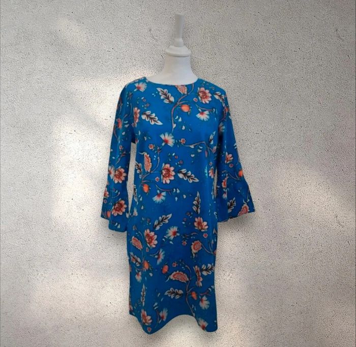 Robe imprimé à fleurs manches évasées taille 40