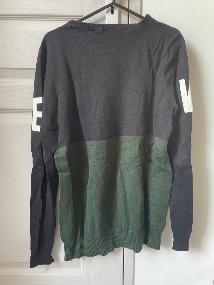 Pull garçon - 14 ans - photo numéro 2