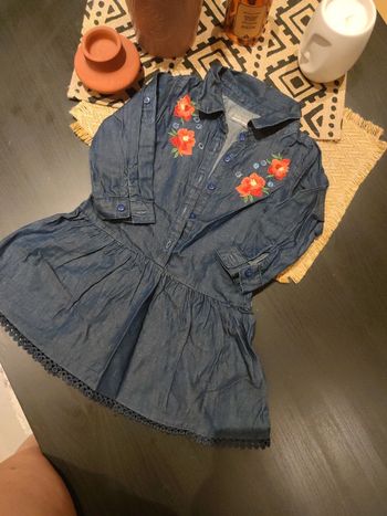 Robe effet jean broderie fleurs