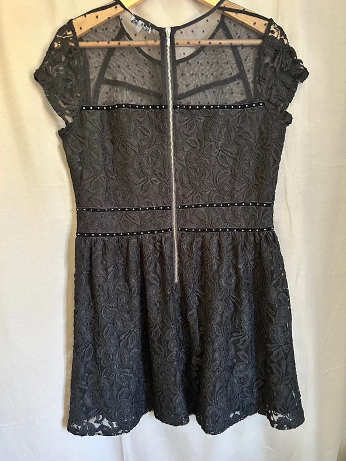Robe chic, manches courtes, dentelle - photo numéro 4