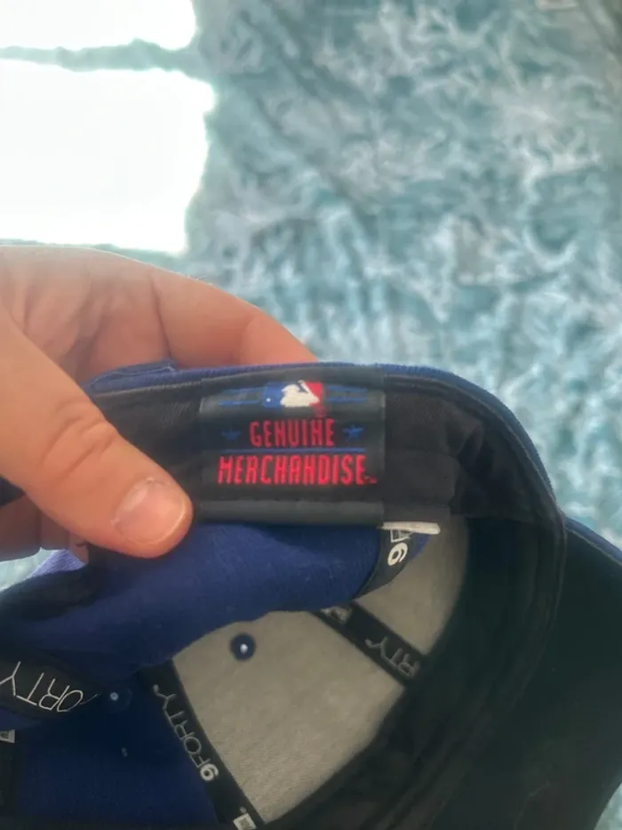Casquette new éra en état - photo numéro 3