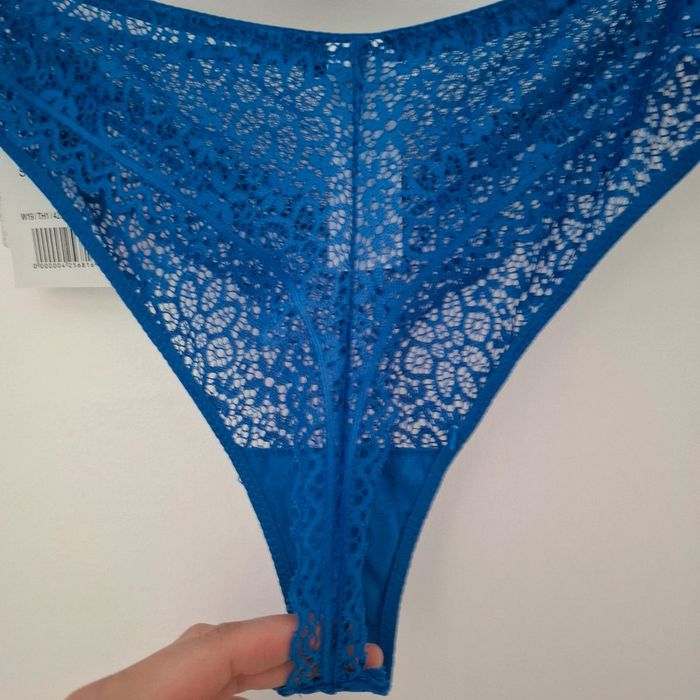 String dentelle bleu taille L - photo numéro 7