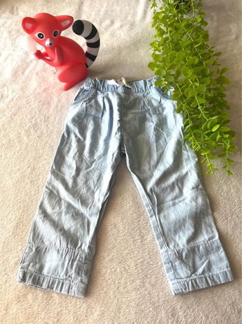 Très beau pantalon effet jean bébé fille