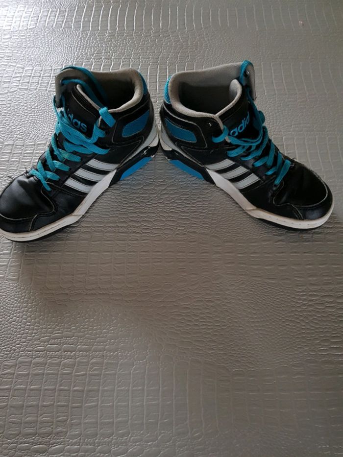 Basket Adidas pointure 33 - photo numéro 3