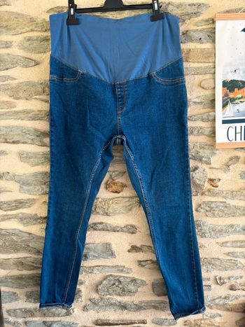 Pantalon de grossesse taille 46