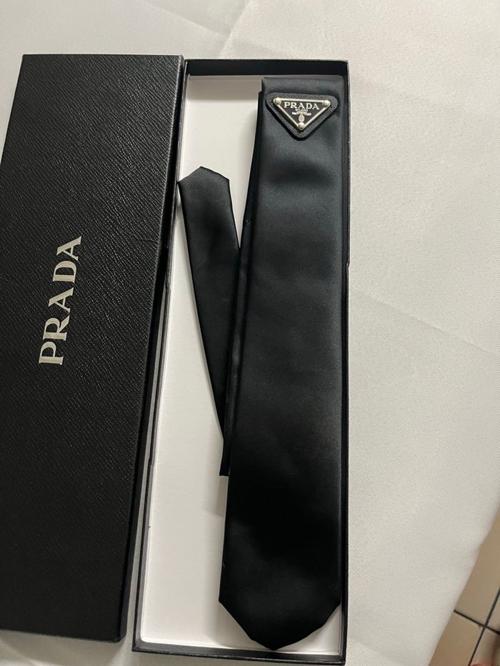 Cravate Prada - photo numéro 4