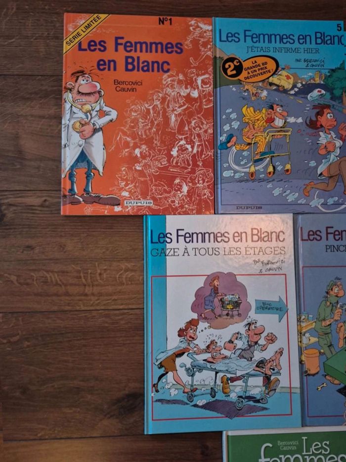 Lot de 6 bandes dessinées Les femmes en blanc - photo numéro 2