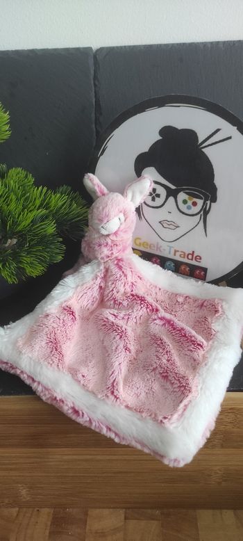 doudou lapin dani creation mouchoir rose blanc doux fourrure
