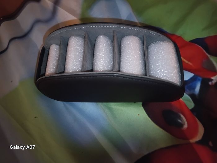 Porté télécommande/téléphone - photo numéro 5