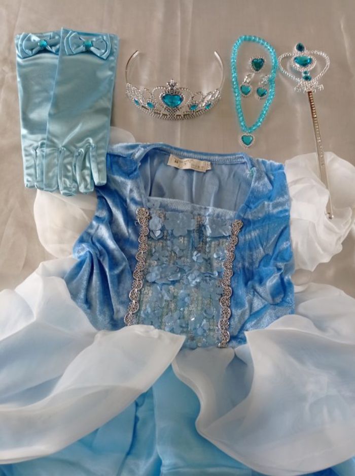 Déguisement robe princesse et accessoires 6ans - photo numéro 2