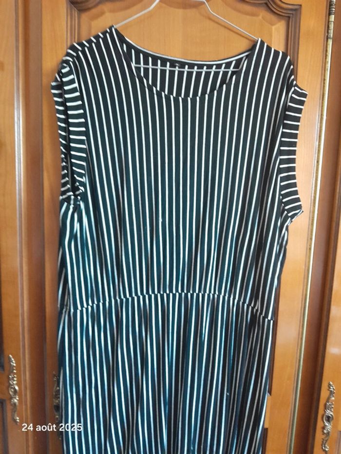 Robe à rayure longue - photo numéro 2