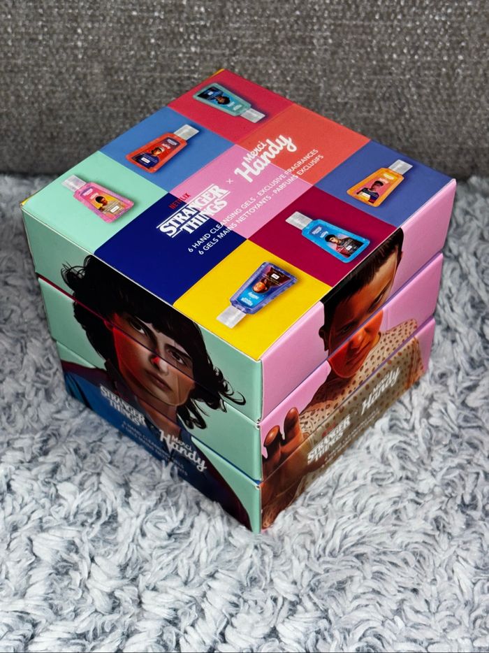 Coffret collector Merci Handy Stranger Things, gel nettoyant main merci handy, Neuf - photo numéro 2