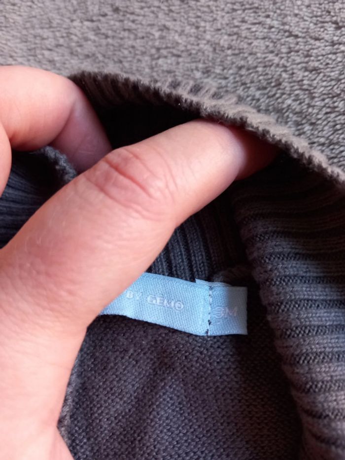 Pull sans Manches Taille 3 Mois - photo numéro 2