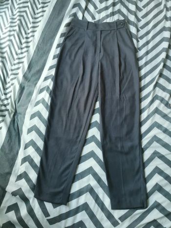 Pantalon gris foncé Mango