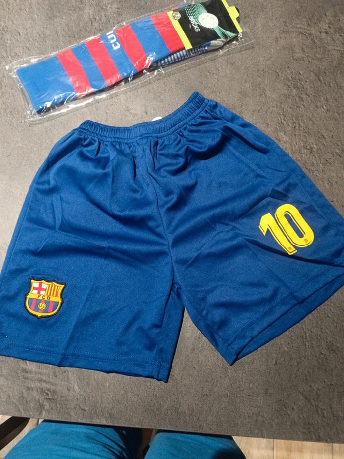 Tenue football Léo Messi FC Barcelone t.24 - photo numéro 3