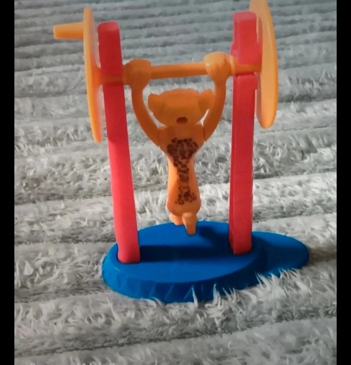 figurine gia Madagascar macdonald 2012 - photo numéro 2