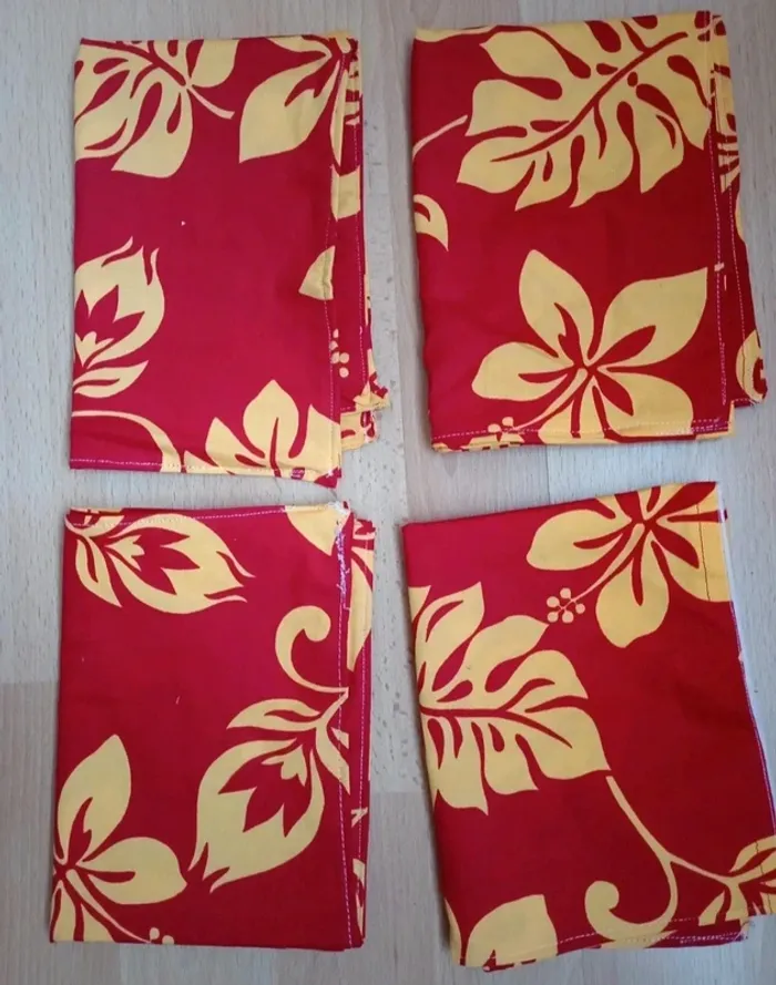 Lot de 4 serviettes de table style Hawaii