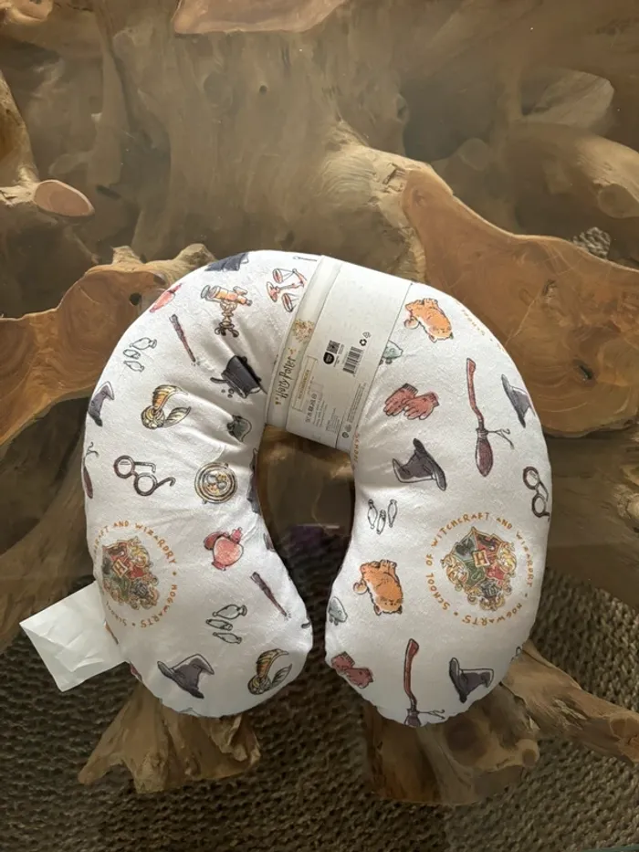 Cale cou Harry Potter coussin neuf - photo numéro 3