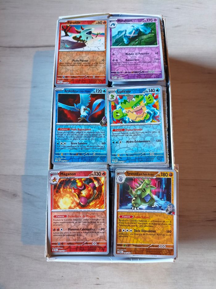 Lot de 100 cartes Pokémon VF en très bon état